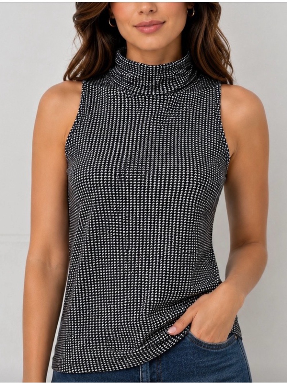 * Alfani Houndstooth Sleeveless Turtle Neck Top L